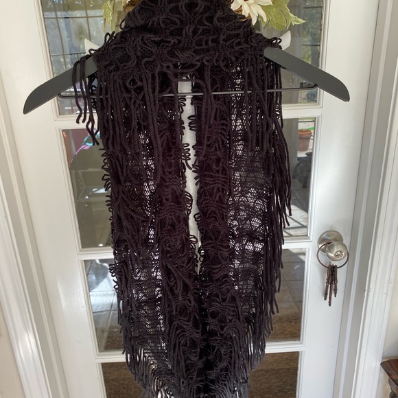 Pretty Black Knotted Infinity Scarf with Fringe Light Weight OS - Picture 2 of 7